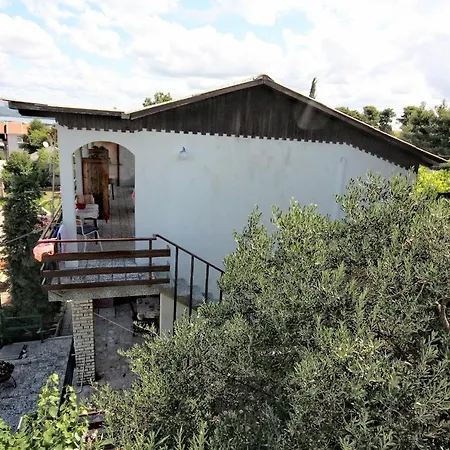 With A Parking Space Murter - 5103 דירה