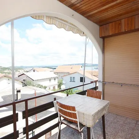 Apartment With A Parking Space Murter - 5103
